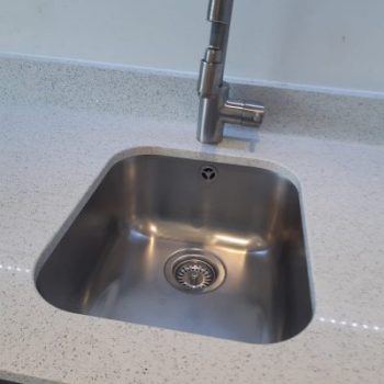 kitchen-sink-cleaning-400x533